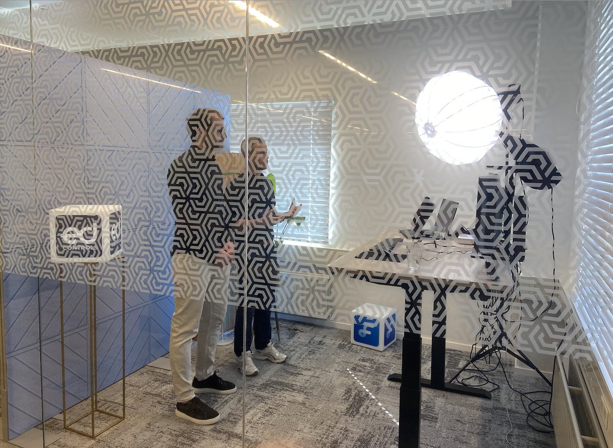 Ed_Controls's tweet image. Johan Pijpers en Niels Verwoest namen jullie mee in de nieuwste én opkomende features van Ed Controls, terwijl Wiebe en Magda ondertussen druk in de chat al jullie vragen beantwoordden. En dat werd gewaardeerd: de reacties waren superpositief!

#webinar #EdControls