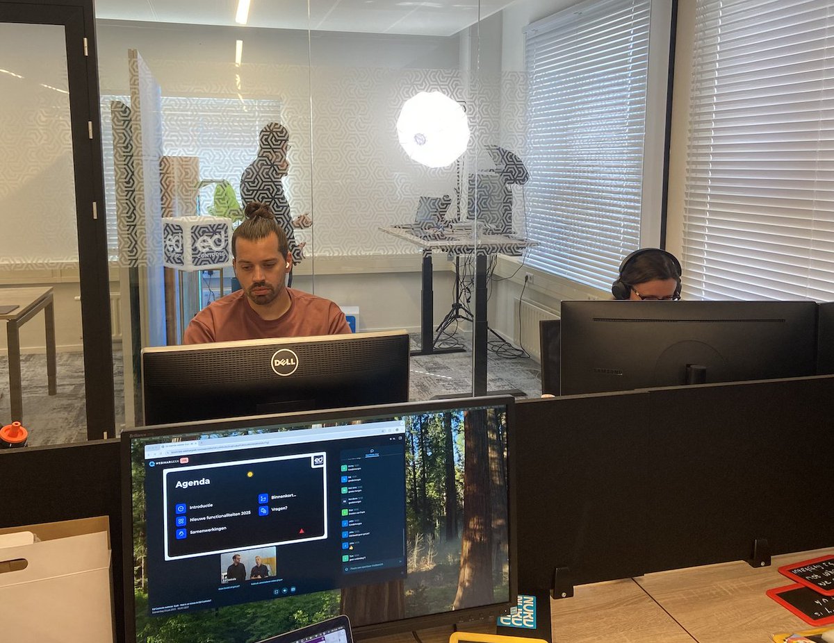 Ed_Controls's tweet image. Johan Pijpers en Niels Verwoest namen jullie mee in de nieuwste én opkomende features van Ed Controls, terwijl Wiebe en Magda ondertussen druk in de chat al jullie vragen beantwoordden. En dat werd gewaardeerd: de reacties waren superpositief!

#webinar #EdControls