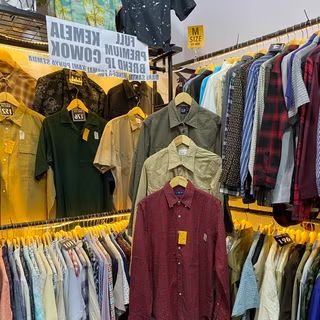 1RO3LS's tweet image. Shopee Live: PROMO SALE CUCI GUDANG🔥🤩. Tonton SECEND COZY live sekarang: id.shp.ee/PgDSFtc