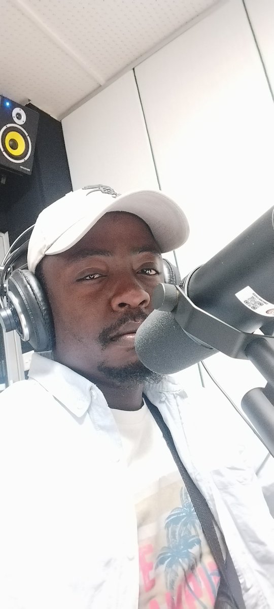 Humphathintambo qelekenqeeee 👍 <a href="/khulumanifm95/">Khulumanifm Radio</a> 🔥