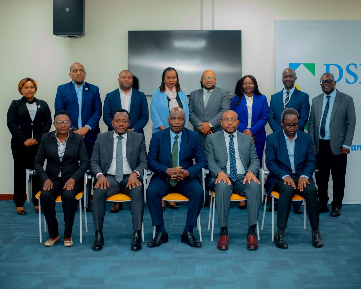 dsetanzania's tweet photo. Bodi ya Wakurugenzi wa Benki ya Ushirika @coopbanktz watembelea Soko la Hisa @dsetanzania ikiwa ni sehemu ya kujifunza fursa ambazo benki hiyo inaweza kuzitumia kwa ajili ya kuboresha na katanua wigo wa huduma kwa wateja na jamii kiujumla
#Sokoni
#Mitaji
#Fursa
#UchumiJumuishi https://t.co/OWxUwY4iii