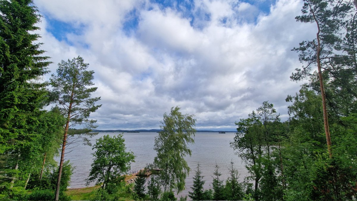 Aika laimeeta, ei ole edes vaahtopäitä.