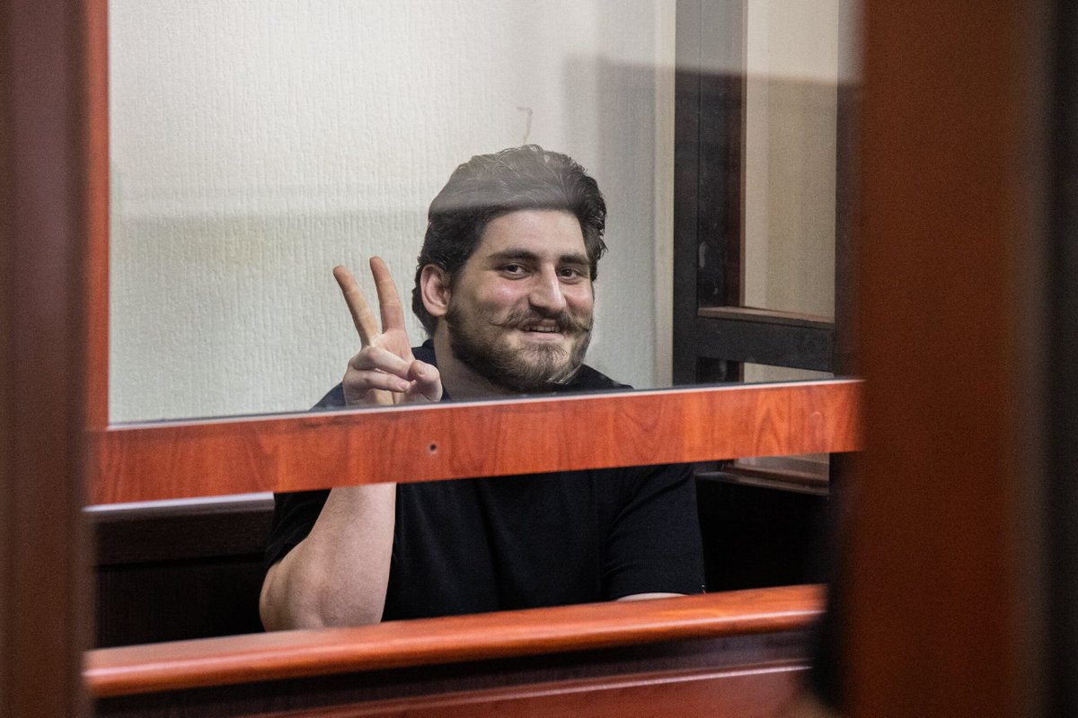 🧵1/ Yesterday, July 3, Judge Nino Galustashvili sentenced 21-year-old prisoner of conscience Giorgi Mindadze to 5 years in prison.