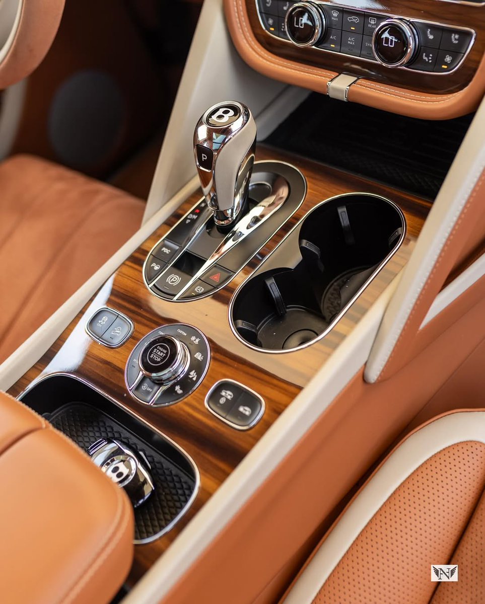 Bentley Bentayga 🩶🩶