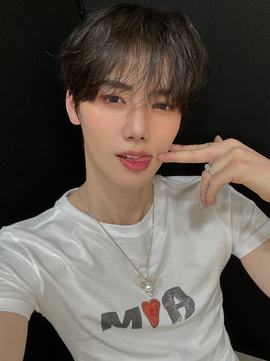 kmhllew's tweet image. 덮머 올타임레전드 덮머를 주제로 토론하고픔 
ㄴ 왜요?
     ㄴ 제가 좋아해서요
