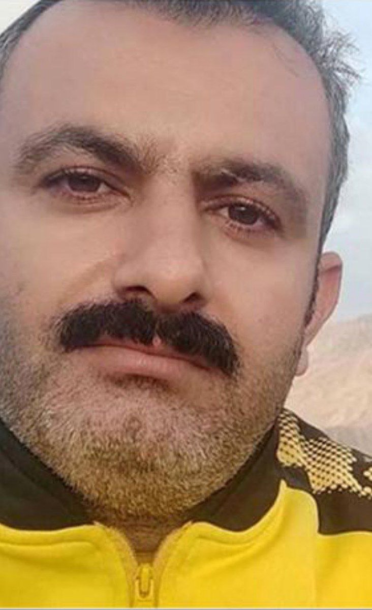بلاتکلیفی عنایت شهبازی، شهروند لُر بازداشت‌شده در بهبهان پس از ۱۷ روز بازداشت

#عنایت_شهبازی، شهروند ۴۲ ساله اهل شهر تشان از توابع #بهبهان و پدر یک فرزند، با گذشت ۱۷ روز از زمان بازداشت، همچنان به‌صورت بلاتکلیف در #زندان_بهبهان نگهداری می‌شود.

وی روز سه‌شنبه ۲۷ خرداد ۱۴۰۴ توسط