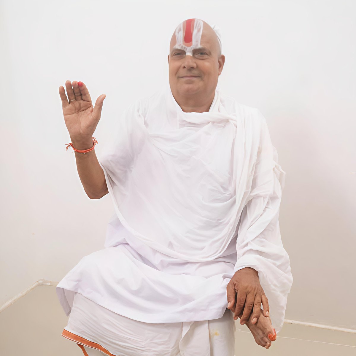 C. P. Joshi (@cpjoshibjp) on Twitter photo рднрд╛рд╡рдкреВрд░реНрдг рд╢реНрд░рджреНрдзрд╛рдВрдЬрд▓рд┐
рдореЗрд╡рд╛рдбрд╝ рдорд╣рд╛рдордВрдбрд▓реЗрд╢реНрд╡рд░ рдПрд╡рдВ рд╕рд╛рдБрд╡рд▓рд┐рдпрд╛ рдзрд╛рдо рдЖрд╢реНрд░рдо, рдореВрдВрдЧрд╛рдгрд╛ рдХреЗ рдкрд░рдо рдкреВрдЬреНрдп рд╕рдВрдд рд╢реНрд░реА рд╢реНрд░реА 1008 рд╢реНрд░реА рдЪреЗрддрдирджрд╛рд╕ рдЬреА рдорд╣рд╛рд░рд╛рдЬ рдХреЗ рджреБ:рдЦрдж рдирд┐рдзрди рдХрд╛ рд╕рдорд╛рдЪрд╛рд░ рдЕрддреНрдпрдВрдд рдкреАрдбрд╝рд╛рджрд╛рдпрдХ рд╣реИред
рдЙрдирдХрд╛ рд╕рдореНрдкреВрд░реНрдг рдЬреАрд╡рди рд╕реЗрд╡рд╛, рд╕рд╛рдзрдирд╛ рдФрд░ рдорд╛рдирд╡ рдХрд▓реНрдпрд╛рдг рдХреЛ рд╕рдорд░реНрдкрд┐рдд рд░рд╣рд╛ред рдЙрдирдХрд╛ рдЖрдзреНрдпрд╛рддреНрдорд┐рдХ рдорд╛рд░реНрдЧрджрд░реНрд╢рди рд╣рдо рд╕рдмрдХреЗ рд▓рд┐рдП рднрд╛рд╡рдкреВрд░реНрдг рд╢реНрд░рджреНрдзрд╛рдВрдЬрд▓рд┐
рдореЗрд╡рд╛рдбрд╝ рдорд╣рд╛рдордВрдбрд▓реЗрд╢реНрд╡рд░ рдПрд╡рдВ рд╕рд╛рдБрд╡рд▓рд┐рдпрд╛ рдзрд╛рдо рдЖрд╢реНрд░рдо, рдореВрдВрдЧрд╛рдгрд╛ рдХреЗ рдкрд░рдо рдкреВрдЬреНрдп рд╕рдВрдд рд╢реНрд░реА рд╢реНрд░реА 1008 рд╢реНрд░реА рдЪреЗрддрдирджрд╛рд╕ рдЬреА рдорд╣рд╛рд░рд╛рдЬ рдХреЗ рджреБ:рдЦрдж рдирд┐рдзрди рдХрд╛ рд╕рдорд╛рдЪрд╛рд░ рдЕрддреНрдпрдВрдд рдкреАрдбрд╝рд╛рджрд╛рдпрдХ рд╣реИред
рдЙрдирдХрд╛ рд╕рдореНрдкреВрд░реНрдг рдЬреАрд╡рди рд╕реЗрд╡рд╛, рд╕рд╛рдзрдирд╛ рдФрд░ рдорд╛рдирд╡ рдХрд▓реНрдпрд╛рдг рдХреЛ рд╕рдорд░реНрдкрд┐рдд рд░рд╣рд╛ред рдЙрдирдХрд╛ рдЖрдзреНрдпрд╛рддреНрдорд┐рдХ рдорд╛рд░реНрдЧрджрд░реНрд╢рди рд╣рдо рд╕рдмрдХреЗ рд▓рд┐рдП