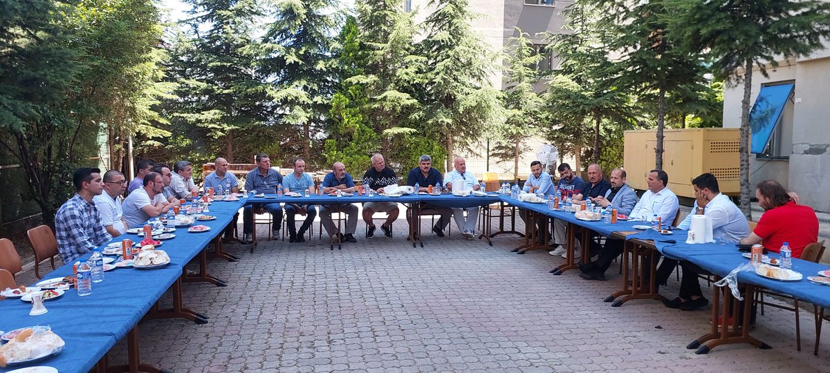 Ali Fuat Başgil Yurdunda, İl Müdürümüz Feyzullah Dereci’nin başkanlığında yılsonu değerlendirme toplantısı gerçekleştirildi. 
#GSBHepYanında