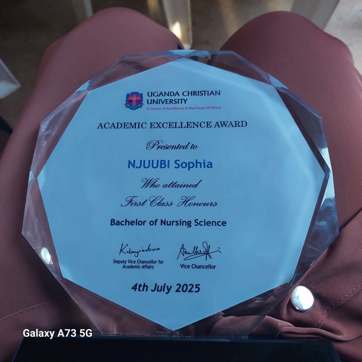 Congratulations to our own Njuubi Sophia, best performing Nursing Student with a CGPA of 4.76
Ugandans are in the best hands.
#UCUGrad25