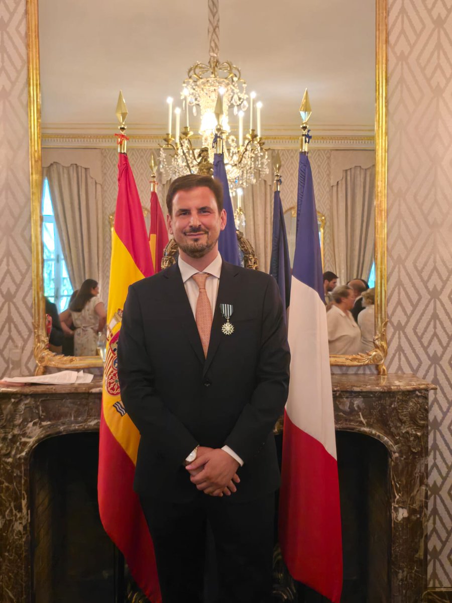 Valerio Rocco Lozano tweet media