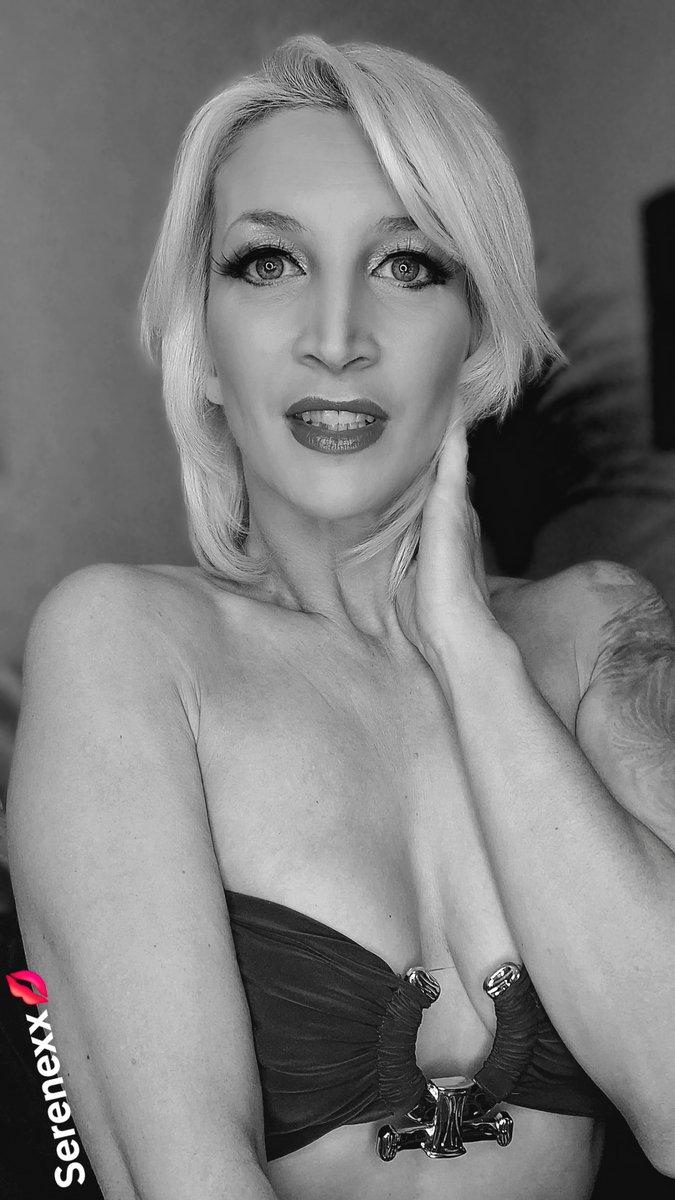 🔥Frisky Friday 🍑 🔥

Dive into the world of a real life MILF who knows how to keep things HOT ! 🔥 

🍑 Join me and indulge LIVE On-Line NOW !!!!

Drop some tokens &amp; let's CUM together 😈