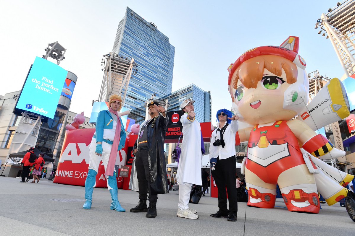 LALIVE's tweet image. That’s a wrap on day 1️⃣ of @AnimeExpo at L.A. LIVE! Feeling the incredible energy of the anime community at #AX2025 and we can’t wait to see what these next few days has in store! 🤩