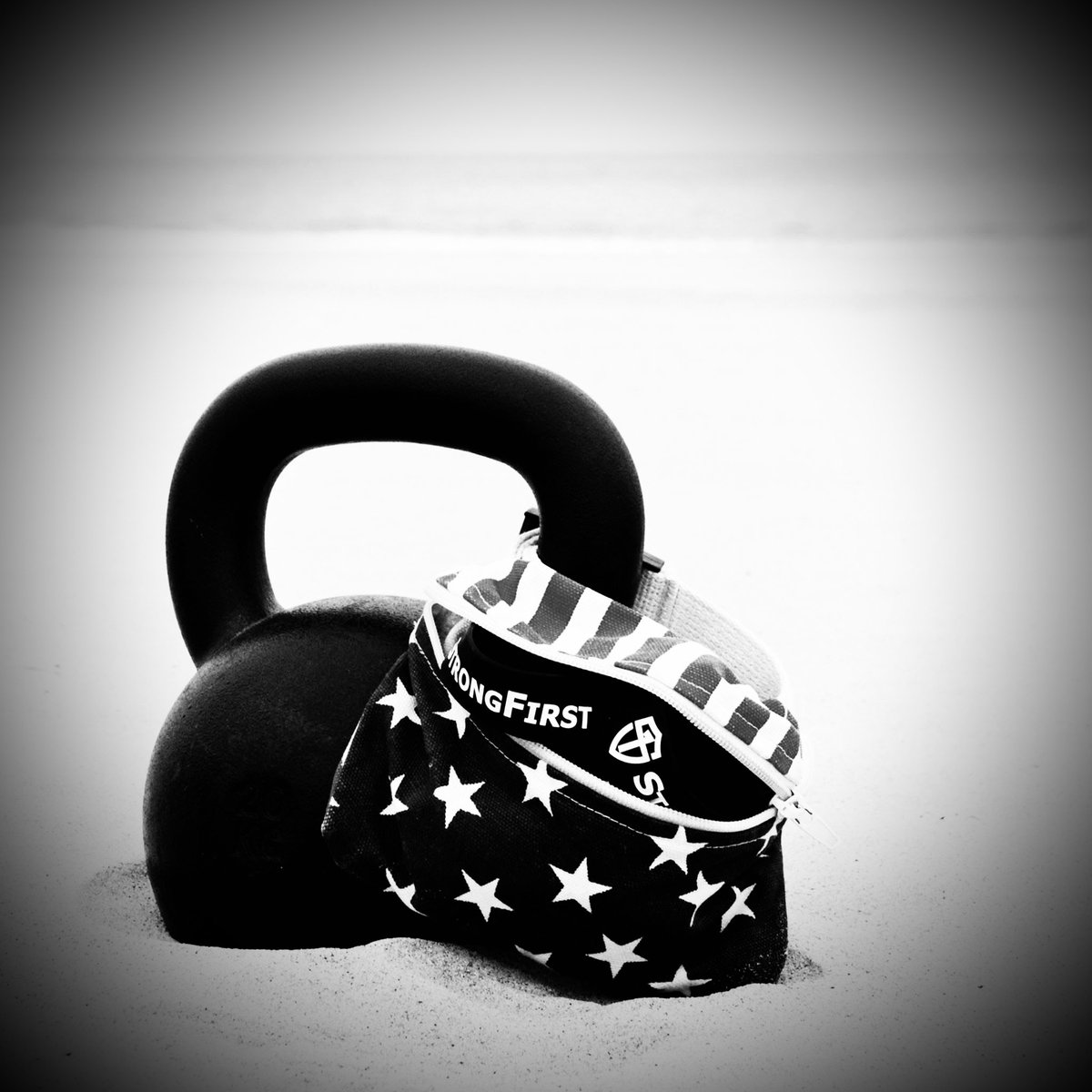 In the land of the free (weights), we earn our strength one rep at a time.

#independenceday #july4th #strongfirst #bestrongfirst