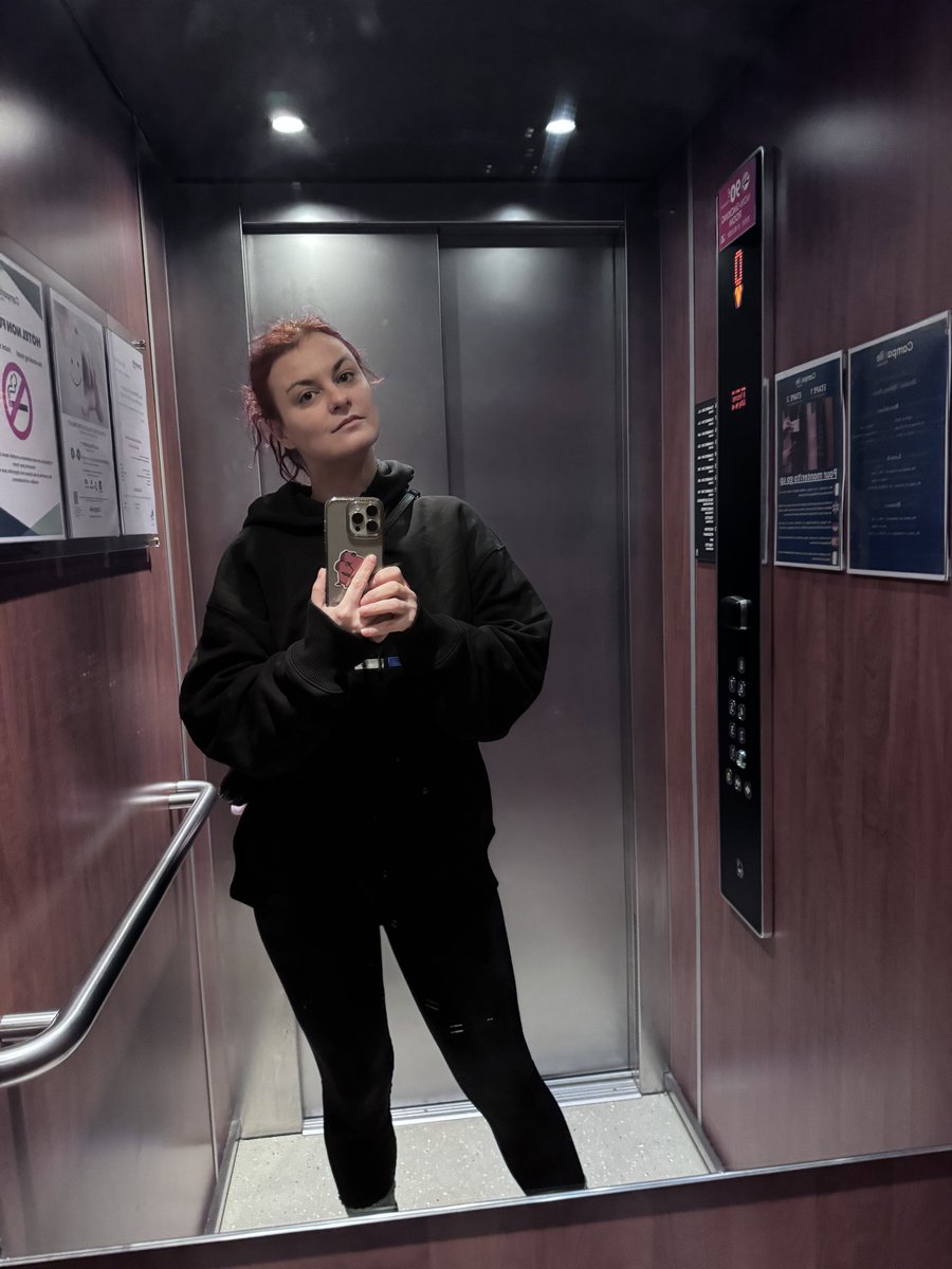 Anastasiia tweet media