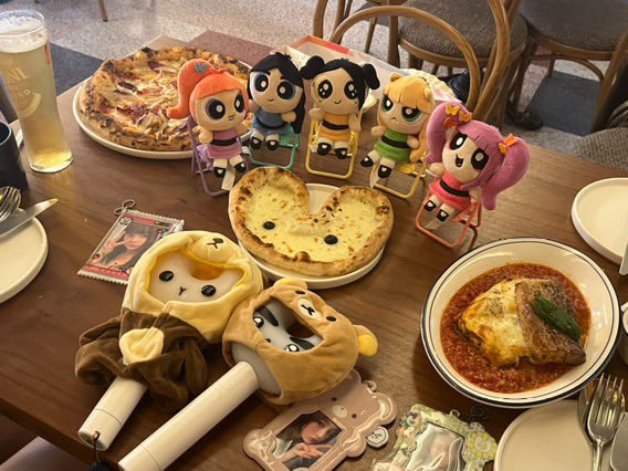 pizzabns's tweet image. 더워도 밥 잘 챙겨먹어 애들아