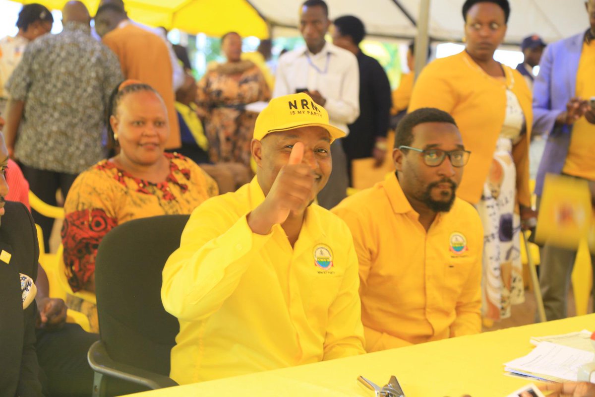 Eng. Jonard Asimwe returns NRM nomination forms to contest for Vice Chairperson, Western Uganda.
🎯 Promises visionary, accountable leadership.
🗣 “The West is not for retirement politics — it’s for dynamic service.