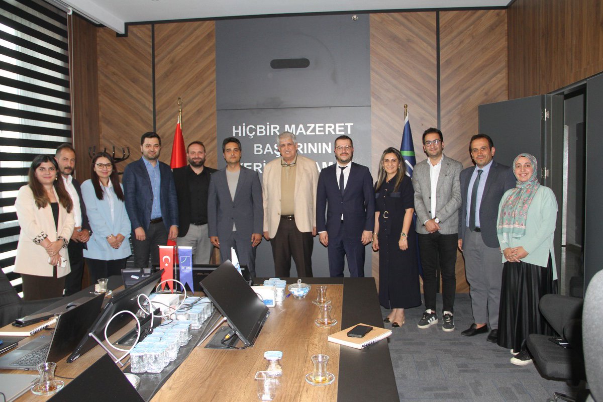 arasedascom's tweet photo. 🏆 Sektörde Bir İlk: Aras EDAŞ’tan Türkiye’deki Dağıtım Şirketleri Arasında Varlık Yönetiminde Öncü Adım!

🔹 ISO 55001 Varlık Yönetimi Sistemi Belgesini alarak, Türkiye’de bu alanda ilk ve tek elektrik dağıtım şirketi olduk!

Bununla birlikte;
✔️ ISO 22301 İş Sürekliliği
✔️ ISO 31000 Risk Yönetimi
standartlarını da hayata geçirerek, altyapı varlıklarımızı sürdürülebilirlik, verimlilik ve güvenlik ekseninde bütünsel bir yaklaşımla yönetiyoruz.

📌 Ayrıca 10 yılı aşkın süredir kararlılıkla sürdürdüğümüz entegre yönetim sistemlerimizle;
✔️ ISO 9001 (Kalite Yönetimi)
✔️ ISO 45001 (İş Sağlığı ve Güvenliği)
✔️ ISO 14001 (Çevre Yönetimi)
✔️ ISO 50001 (Enerji Yönetimi)
✔️ ISO/IEC 27001 (Bilgi Güvenliği) ve ISO/IEC 27019 (Enerji Sektörü için Bilgi Güvenliği)
✔️ ISO 18295 (Müşteri İletişimi)
✔️ ISO 10002 (Müşteri Memnuniyeti Yönetimi)
standartlarında sürdürülebilir hizmet sunmaya devam ediyoruz.

🔹 Her belge sadece bir başarı değil; bir söz, bir sorumluluktur.
Biz bu sözü tutmaya, bu sorumluluğu taşımaya devam edeceğiz.

@fikretakbass 
@tseglobalcomtr 

#ArasEDAŞ #ISO55001 #VarlıkYönetimi #İşSürekliliği #RiskYönetimi #KaliteYönetimi #BilgiGüvenliği #EnerjiDağıtımı #KurumsalGelişim #SürdürülebilirEnerji #ISO27019 #MüşteriOdaklılık #SektördeBirİlk