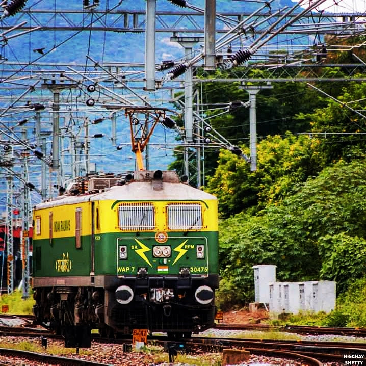 #Railway_Reform
1.टेक्निशियन में ट्रेंड पेपर क्वालीफाई होना चाहिए
जिससे टेक्निकल विधार्थी को फायदा होगा
2.टेक्निशियन वेकैंसी 6000 से बढ़ाकर 20000 किया जाये
3.D group वेकेंसी 10th और ITI के लिए अलग-अलग हो
<a href="/RailMinIndia/">Ministry of Railways</a> 
<a href="/PMOIndia/">PMO India</a> 
<a href="/ashokgehlot51/">Ashok Gehlot</a> 
<a href="/RahulGandhi/">Rahul Gandhi</a> 
<a href="/priyankagandhi/">Priyanka Gandhi Vadra</a>