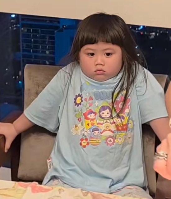 แก้มเธอกลมๆเหมือนทาโกะยากิ