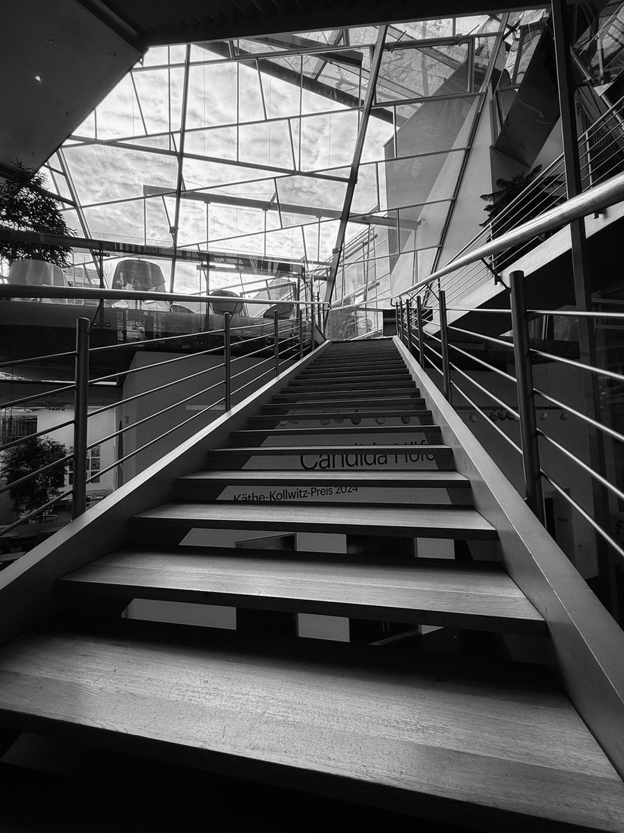 Patience, stairway to success 🖤 #shotoniphone #mobilephotography #blackandwhite