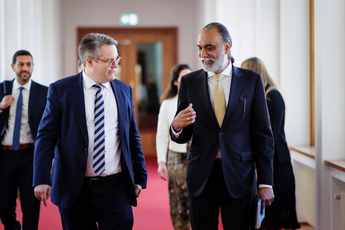 ODET_UN's tweet image. Welcome, new followers! ✨
@ODET_UN is the UN Secretariat's office addressing the rapidly evolving opportunities and challenges of technology. Led by USG @gioasempre, it drives #DigitalCooperation & policy dialogue. Follow for updates!