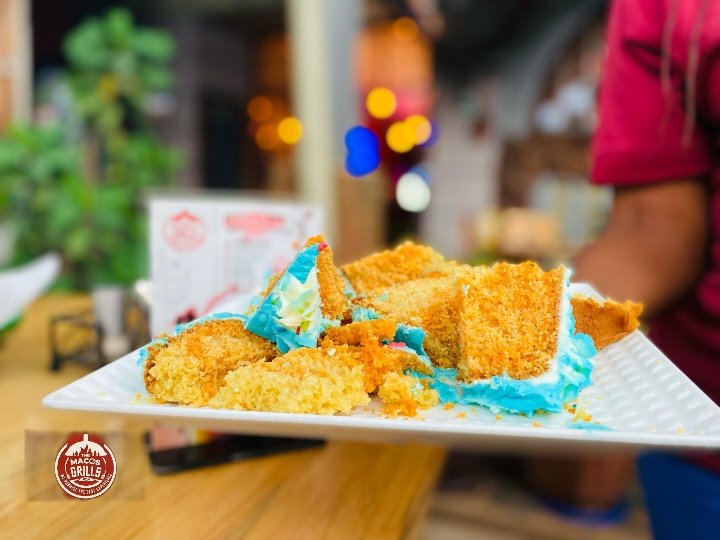 TheMacosGrills's tweet image. "Celebrate your special day with a delicious cake from Macos Grills! 🎉🎂 Our custom creations are baked to perfection, ensuring your birthday is as sweet as it is memorable. Order now and let us make your celebration unforgettable! #BirthdayBliss #MacosGrills"
