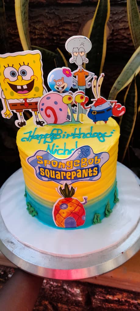 TheMacosGrills's tweet image. "Celebrate your special day with a delicious cake from Macos Grills! 🎉🎂 Our custom creations are baked to perfection, ensuring your birthday is as sweet as it is memorable. Order now and let us make your celebration unforgettable! #BirthdayBliss #MacosGrills"