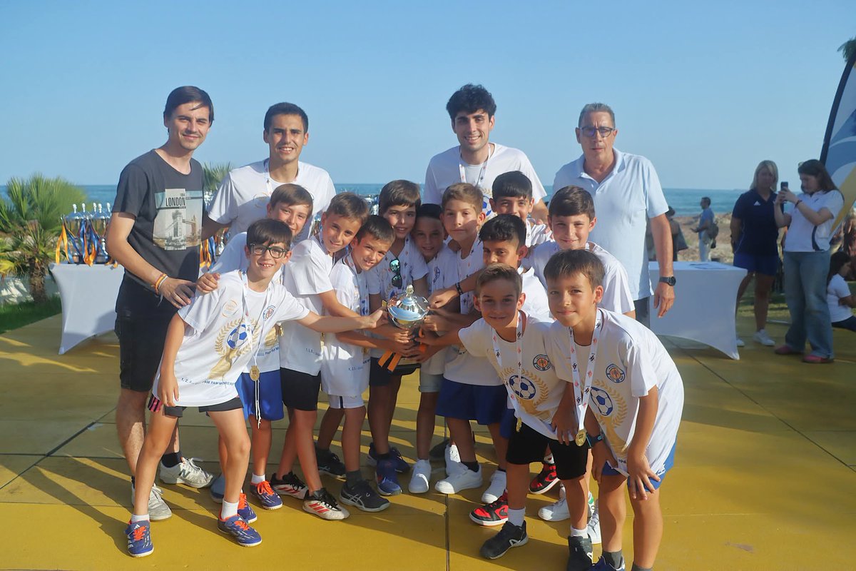 El balance del <a href="/ClubMoreres/">Club Moreres</a> 
castellonbase.com/cd-moreres-con… a través de @Castellón Base - Tu web de fútbol base