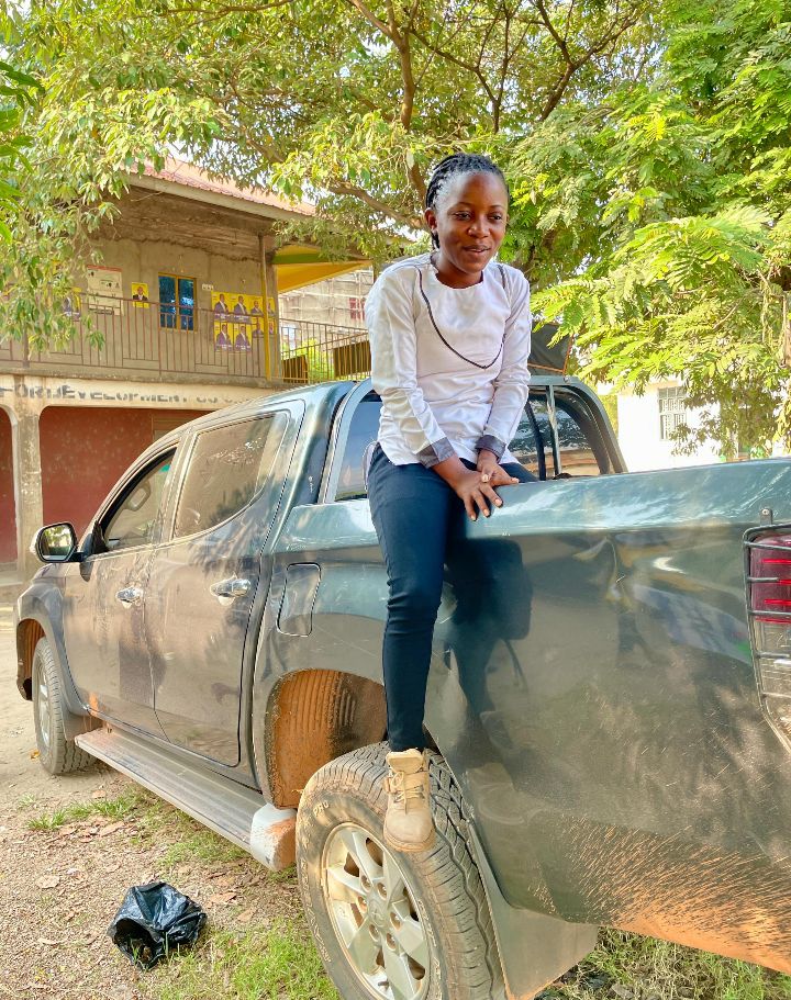 EvalyneKabugho's tweet image. Obaaa what deliberate steps is the government taking to support female journalists in Uganda to grow into leadership and decision-making positions within media institutions.? What is the government doing to ensure the safety and protection of female journalists during coverag