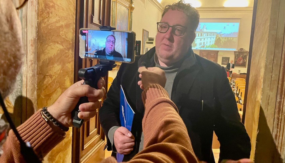 La democrazia moderna realizza il nichilismo: crisi ontologica, perdita del fondamento, trionfo della volontà sulla verità: quotidianoweb.it/cultura-e-soci… #Nichilismo #DemocraziaModerna #CrisiOccidente #VeritàENorma #CarlSchmitt #CornelioFabro #Postmodernità #LeggeNaturale