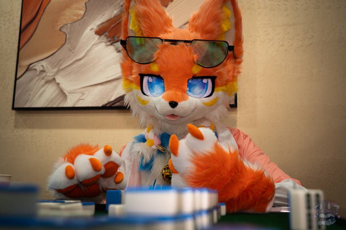 Ceason47's tweet image. #FursuitFriday
——————————
槓、槓、槓、槓、自摸nia!
四槓子役滿、48000点——
——————————
📷&后期:@St0CEAN
地点:通州区皇家新村夜喵小聚