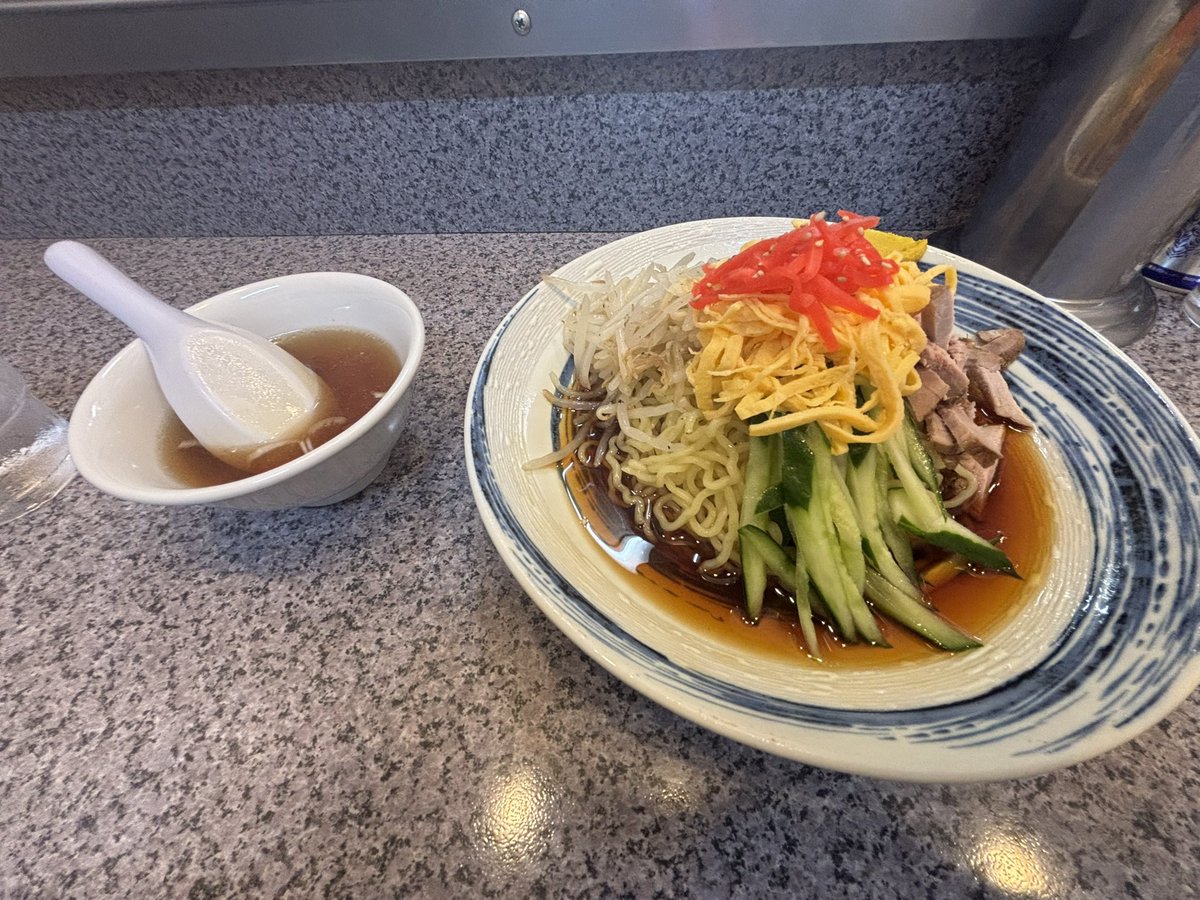 この暑さは冷やし中華たべたくなるわ。