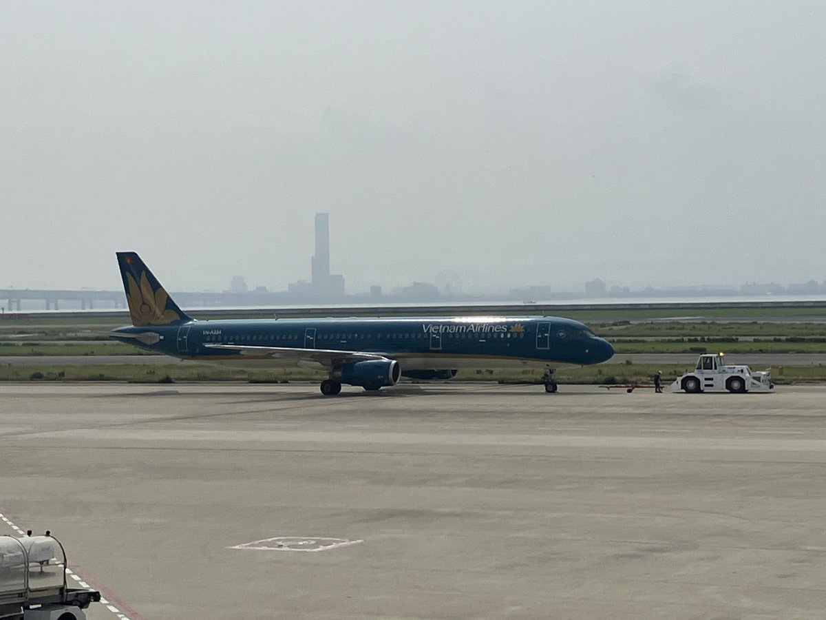 KIX_ITAMI_KOBE's tweet image. 2025/7/3(木)より、ベトナム航空がKIX=ダナン線を再開🛫
ベトナム中部に位置するダナンは、魅力的なビーチリゾートがたくさん🏖️
近郊には世界遺産の街「ホイアン」や、古都の「フエ」などもあり、楽しみ方はいろいろです💕
ダナンの観光情報はこちらの記事からもご確認ください👇…