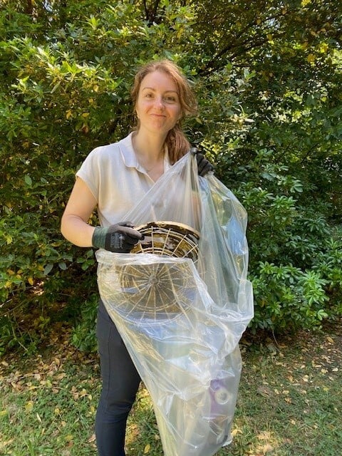 💚 Première Clean Walk organisée à Meudon et à Limonest (Lyon) ! 💚
Baskets aux pieds, énergie au rendez-vous : nous avons décidé de passer à l’action ! 
Au programme :
🚶‍♂️ Une belle marche collective (et quelques points Kiplin en prime pour notre défi Move for Good 😉)
🗑️ Du