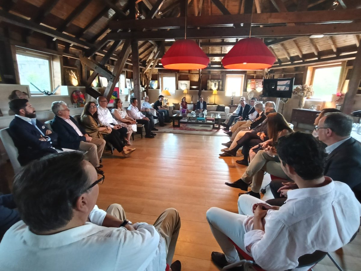 🥂 ¡Excelente cierre del curso con la Copa de Verano de #ASE!

Qué bien lo pasamos. Muchas gracias a todos los asistentes. 

#EmpresaFeValores #empresarioscristianos #directivoscristianos