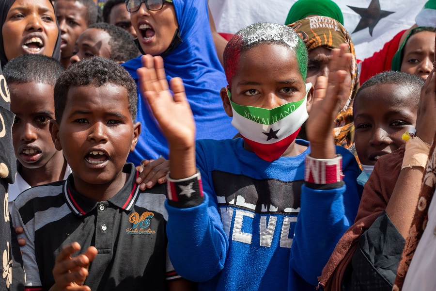 مؤسسة اليوم الثامن للإعلام والدراسات
مؤسسة أبحاث: "أرض الصومال" تجربة ديمقراطية فريدة في بيئة مضطربة بلا اعتراف دولي
اقرأ المزيد:
wah.news/posts/93949

 #وكالة_أنباء_حضرموت #wahnewsagency