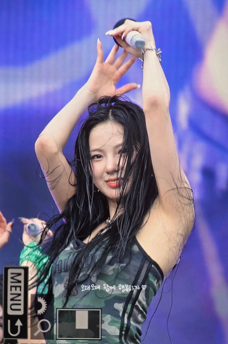 cthemomentsss's tweet photo. 20250704 최유진 프리뷰💕
핫걸🔥
#최유진 #유진 #ユジン #CHOI_YUJIN #Yujin #Kep1er #케플러 #ケプラー https://t.co/hhMjbnaVMf