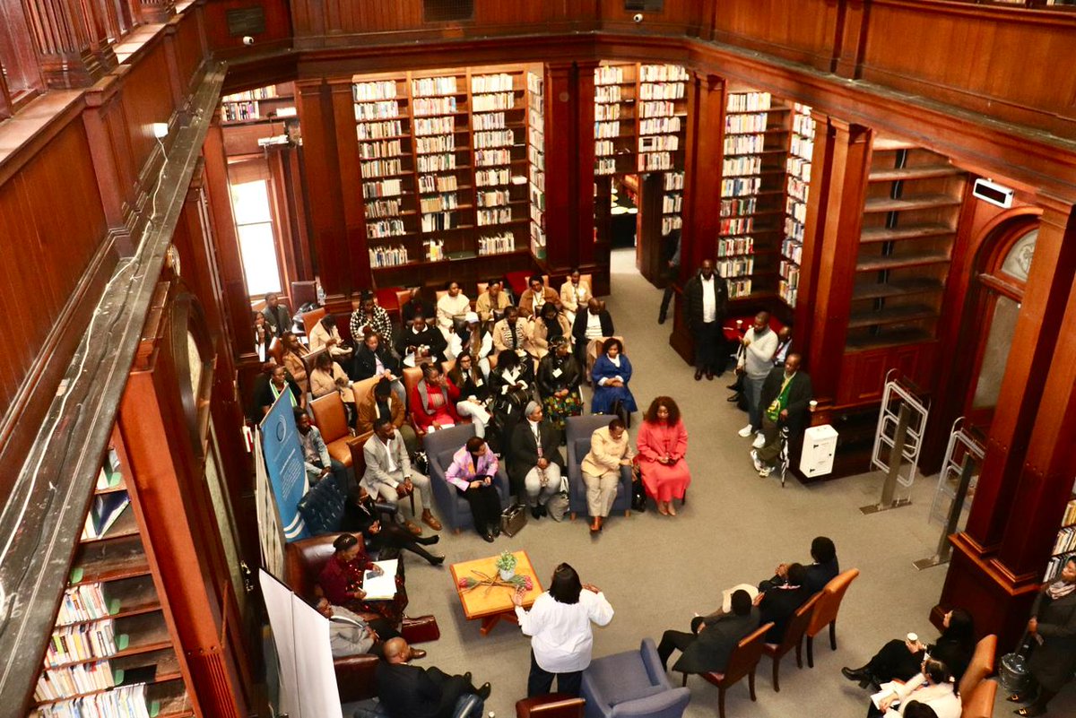 [Recap]

Minister <a href="/s_chikunga/">Sindisiwe Chikunga</a> and Deputy Minister <a href="/msletsike/">Hon Mmapaseka Steve Letsike, MP 🇿🇦🏳️‍🌈 🇵🇸</a> hosted a stakeholder engagement side event before the DWYPD’s Budget Vote (Vote 20) in the NCOP Library. 

#Budgetvote2025