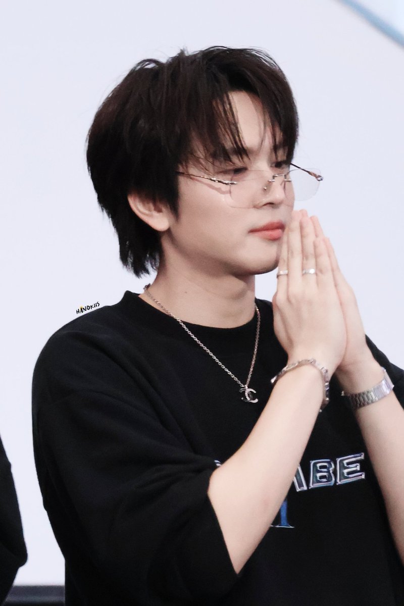 ミฮาโนกิ ꒰ ℍ𝕒ℕ𝕠𝕂𝕚𝕚𝕤 ꒱ 🐳 ミมัมมิ้จุ๊มแง้ว 💫 (@hanokiis) on Twitter photo มารยาทงามแห่งปี ไหว้ทุกพื้นที่
CHECK IN WITH PIT BABE
#PitBabeCheckInxIQIYI
<a href="/T_Aiemkumchai/">Mr.Ponpon นายภณ🐰</a> 🐰
#PonThanapon ᕱ⑅ᕱ #boubou มารยาทงามแห่งปี ไหว้ทุกพื้นที่
CHECK IN WITH PIT BABE
#PitBabeCheckInxIQIYI
<a href="/T_Aiemkumchai/">Mr.Ponpon นายภณ🐰</a> 🐰
#PonThanapon ᕱ⑅ᕱ #boubou