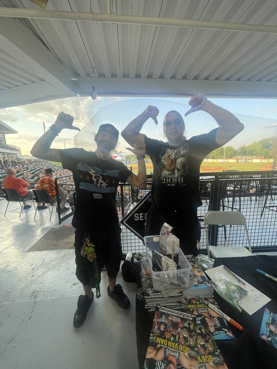 Got to meet <a href="/TherealRVD/">Rob Van Dam</a> at <a href="/boomersbaseball/">Schaumburg Boomers</a> game the other day!