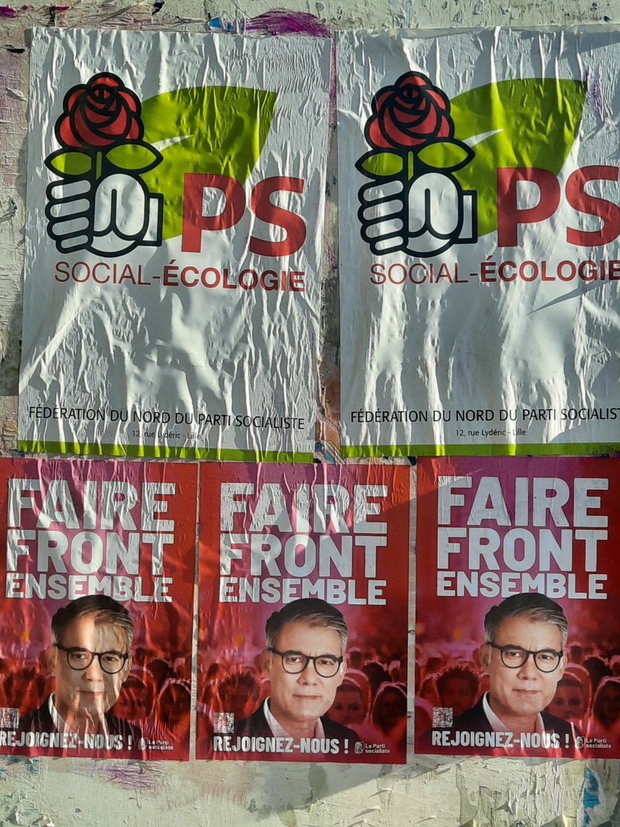 📌 Ce soir, les socialistes lillois se sont réunis en Fédération avant de se rendre dans les quartiers pour pour coller sur les panneaux d'expression libre et mobiliser. Une présence constante pour partager nos idées et renforcer le lien avec les habitants.

🌹✊ #PSLille