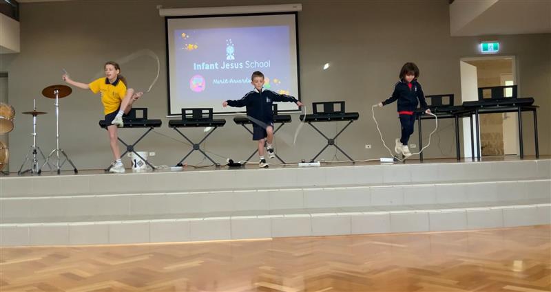 InfantJesus54's tweet image. Congratulations to the Infant Jesus Community for raising $8,982 for Jump Rope For Heart! Students loved celebrating with a Skip Off Day to showcase their skipping skills! #ConnectedLearners #ExpectGreatThings