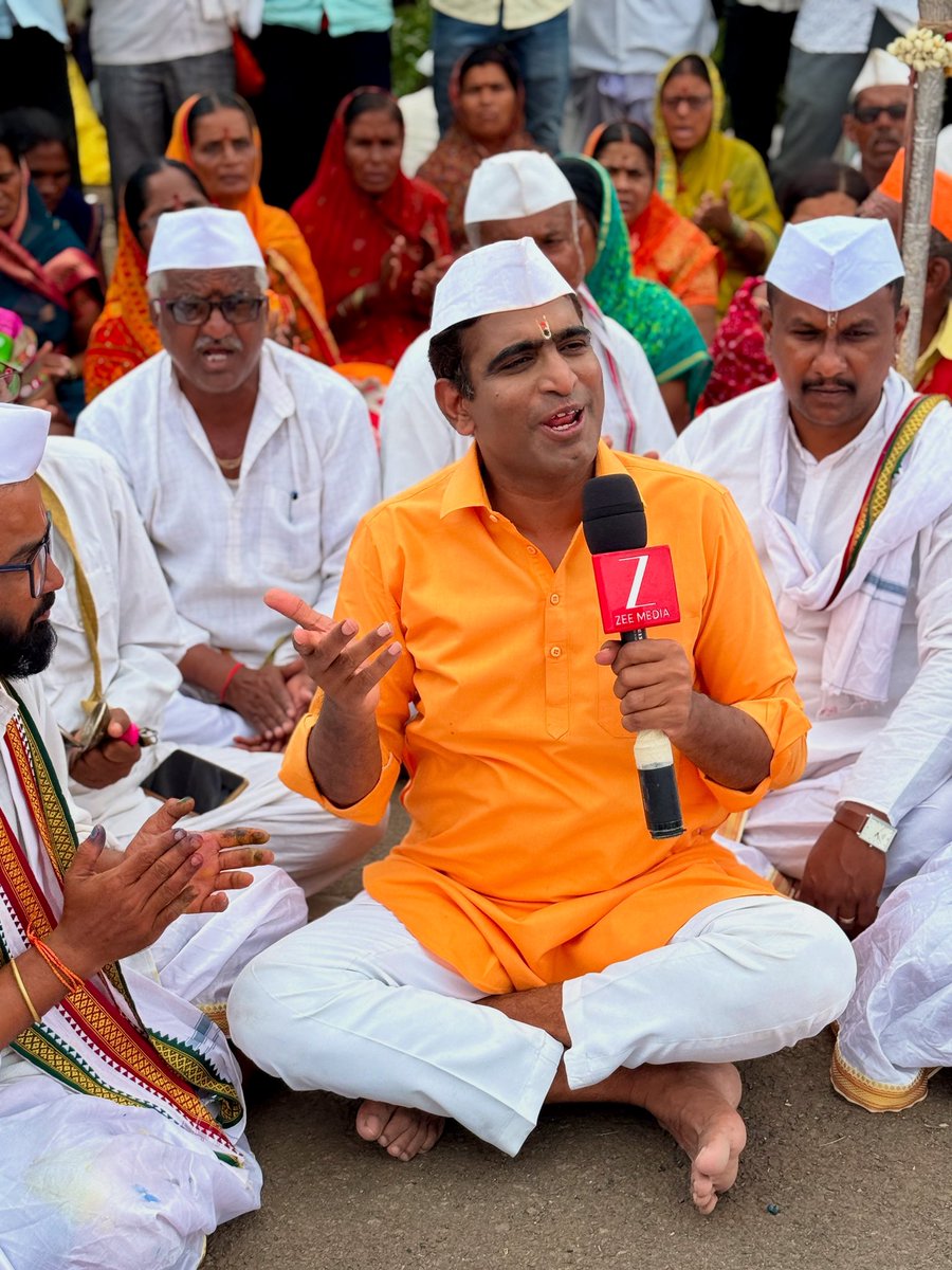 mesandeeppathak's tweet image. &quot; यारे यारे सकळजणं, याती भलते नारी नरं, करा जयजयकार आनंदे. &quot;
#anandwari #sandeeppathak #wari2025 🚩