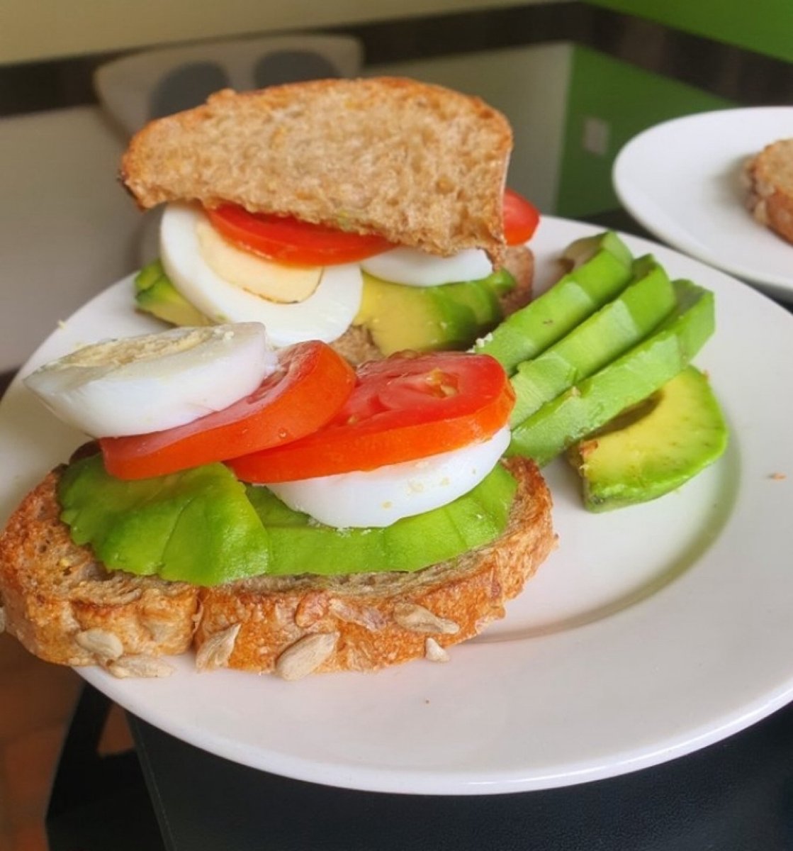 drkasenene's tweet photo. This would make a good breakfast.

Whole grain spealt bread, with avocado, boiled egg and tomato.

Energy-rich but with some healthy protein, fat and nutrients.

Add some green or herbal tea with ginger... (no sugar please 😊) https://t.co/vX676QyScL