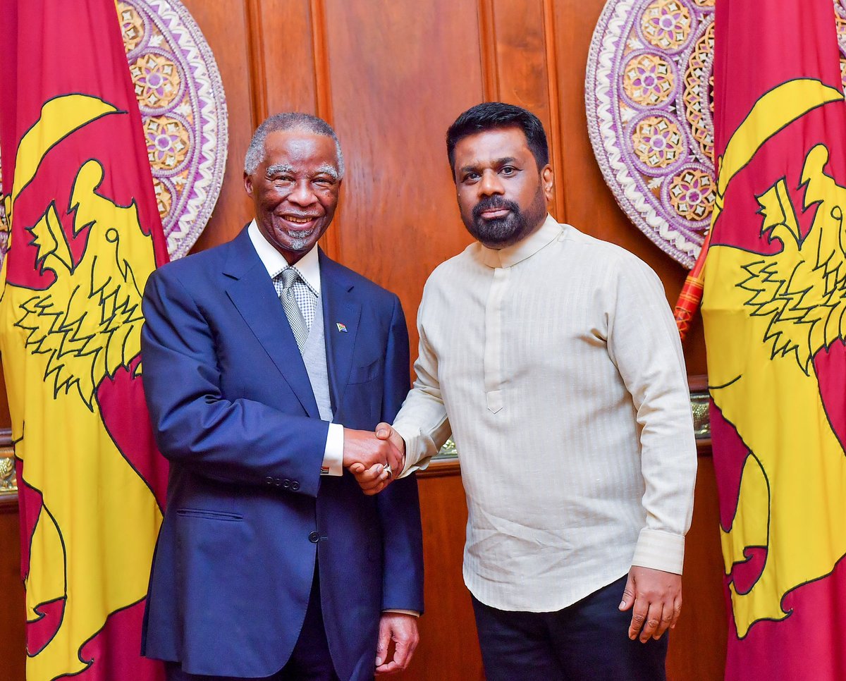 anuradisanayake's tweet image. Yesterday (26), I had a fruitful meeting with former South African President Thabo Mbeki at the Presidential Secretariat. We discussed our commitment to national unity and overcoming economic challenges. Mr. Mbeki shared valuable insights from South Africa's journey in uniting…