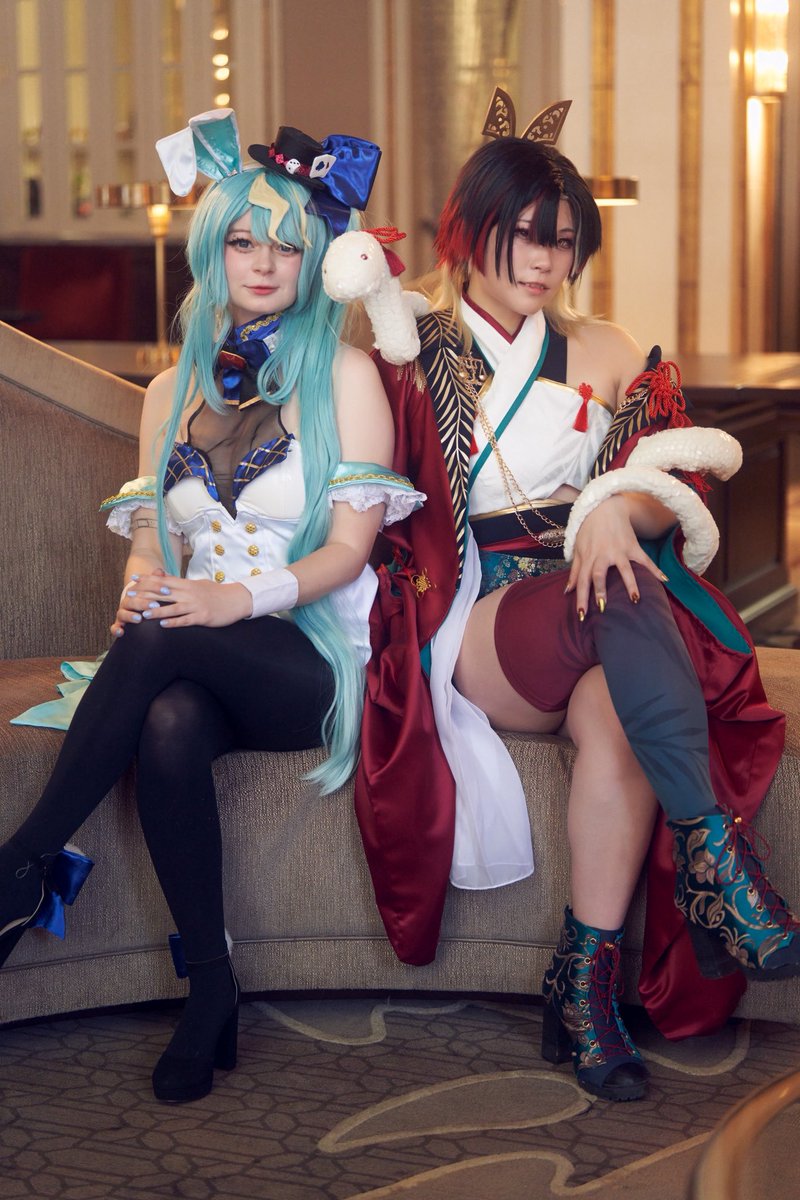 fakefrogg's tweet photo. Got some pictures back~ we look so elegant 0.o

🌓: @celcosplay 
📸: @meiguro 

 #クララスト #巫ロキ #PhaseOffkai25 https://t.co/uBCQ6Sgobe