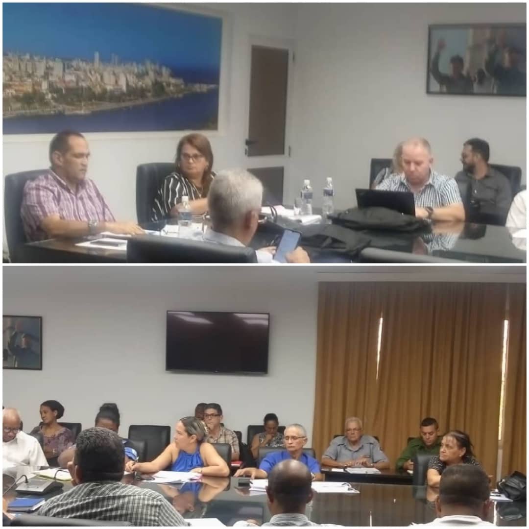 Yanet Hernández (@yanethzp25) on Twitter photo #HOY, a <a href="/IzquierdoAlons1/">Livan Izquierdo Alonso</a> y <a href="/regueiro_ale/">Vladimir Regueiro Ale</a>, chequeamos el
Control de multas
Actualización de precios
Combate a las ilegalidades
Acciones coordinadas con Fiscalía y Policía para frenar el delito, las ilegalidades y garantizar el acceso a productos básicos #HOY, a <a href="/IzquierdoAlons1/">Livan Izquierdo Alonso</a> y <a href="/regueiro_ale/">Vladimir Regueiro Ale</a>, chequeamos el
Control de multas
Actualización de precios
Combate a las ilegalidades
Acciones coordinadas con Fiscalía y Policía para frenar el delito, las ilegalidades y garantizar el acceso a productos básicos