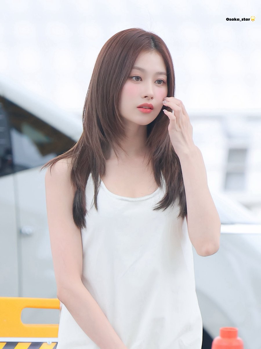 osaka_star1229's tweet photo. 250621 ICN

🌬️

#트와이스 #사나 #TWICE #SANA #サナ https://t.co/0mRCVUC9k7