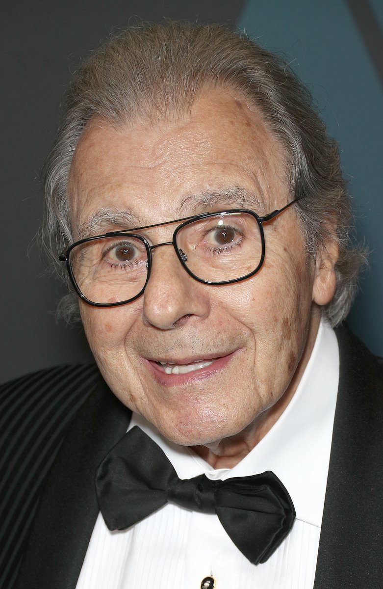 『ミッション：インポッシブル』シリーズの
テーマ曲をはじめ、数々の名曲を生み出した
作曲家 ラロ・シフリンさんが逝去されました。

不可能なミッションの始まりを告げる、
本作を象徴する特別な旋律。

映画音楽史に残したその功績は、
これからも永く語り継がれていくことでしょう。