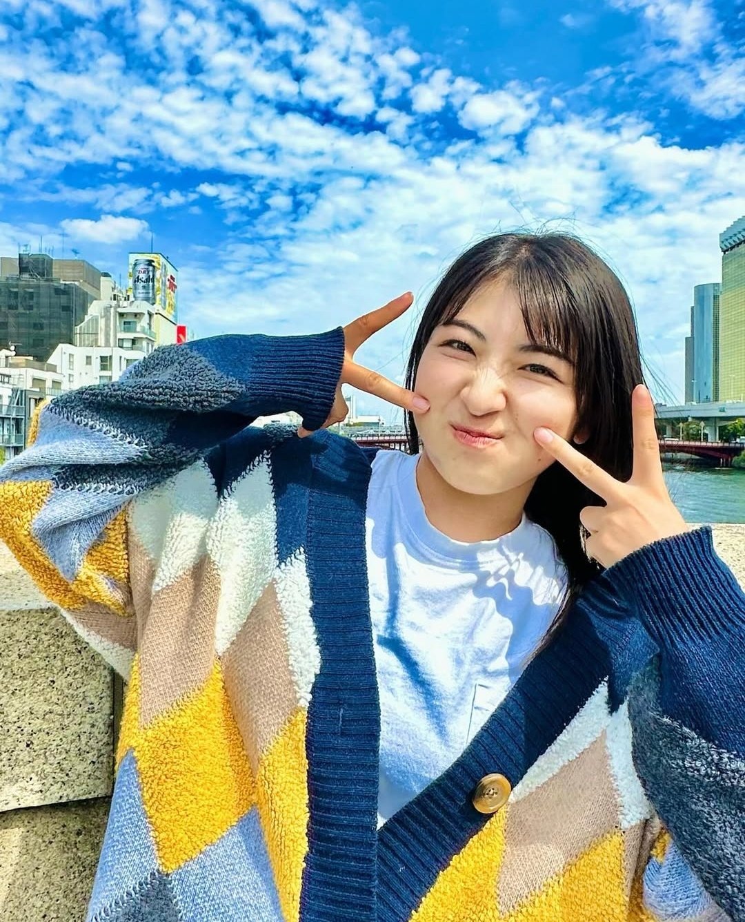 溝入にか - অনুসন্ধান / X